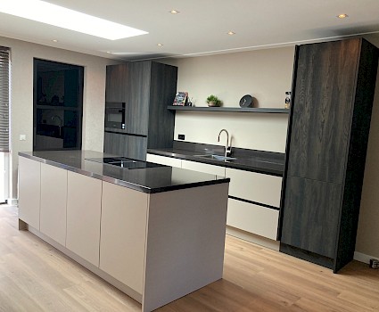 11570 Keuken met kookeiland