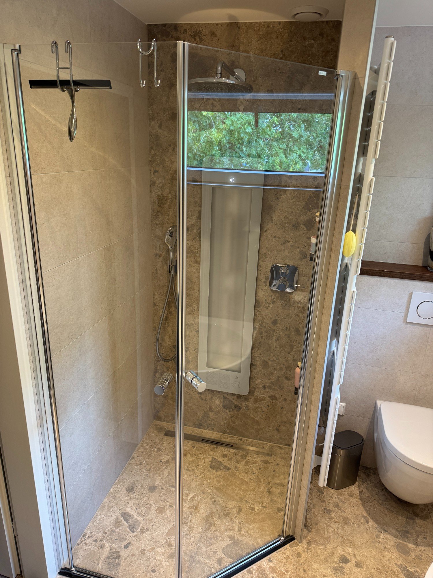 11450 Badkamer en toilet