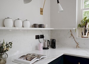 Keukenblad kiezen: welk materiaal past bij jouw dagelijkse gebruik en onderhoudswensen