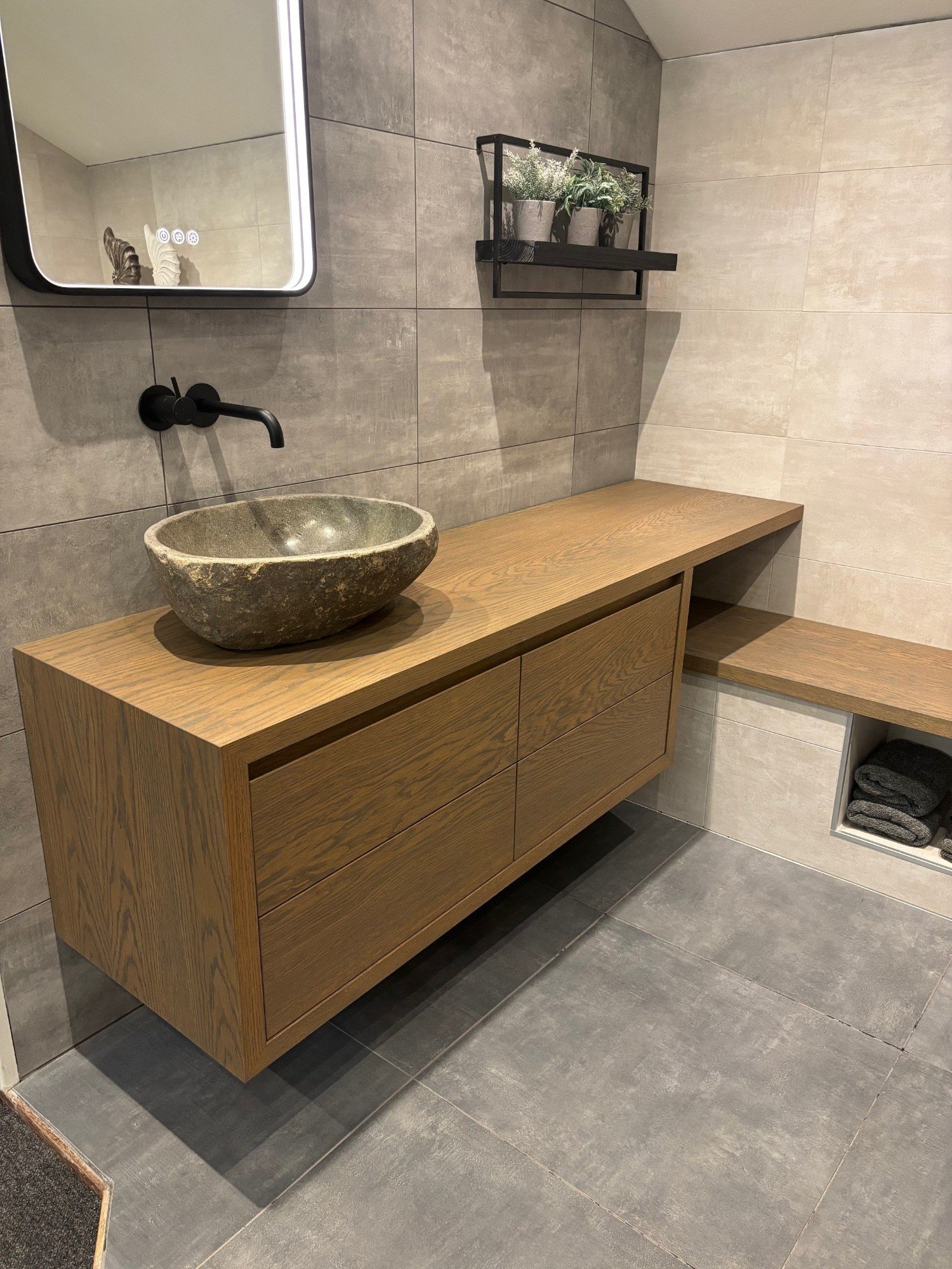 Leff handgemaakt badmeubel met opzetkom