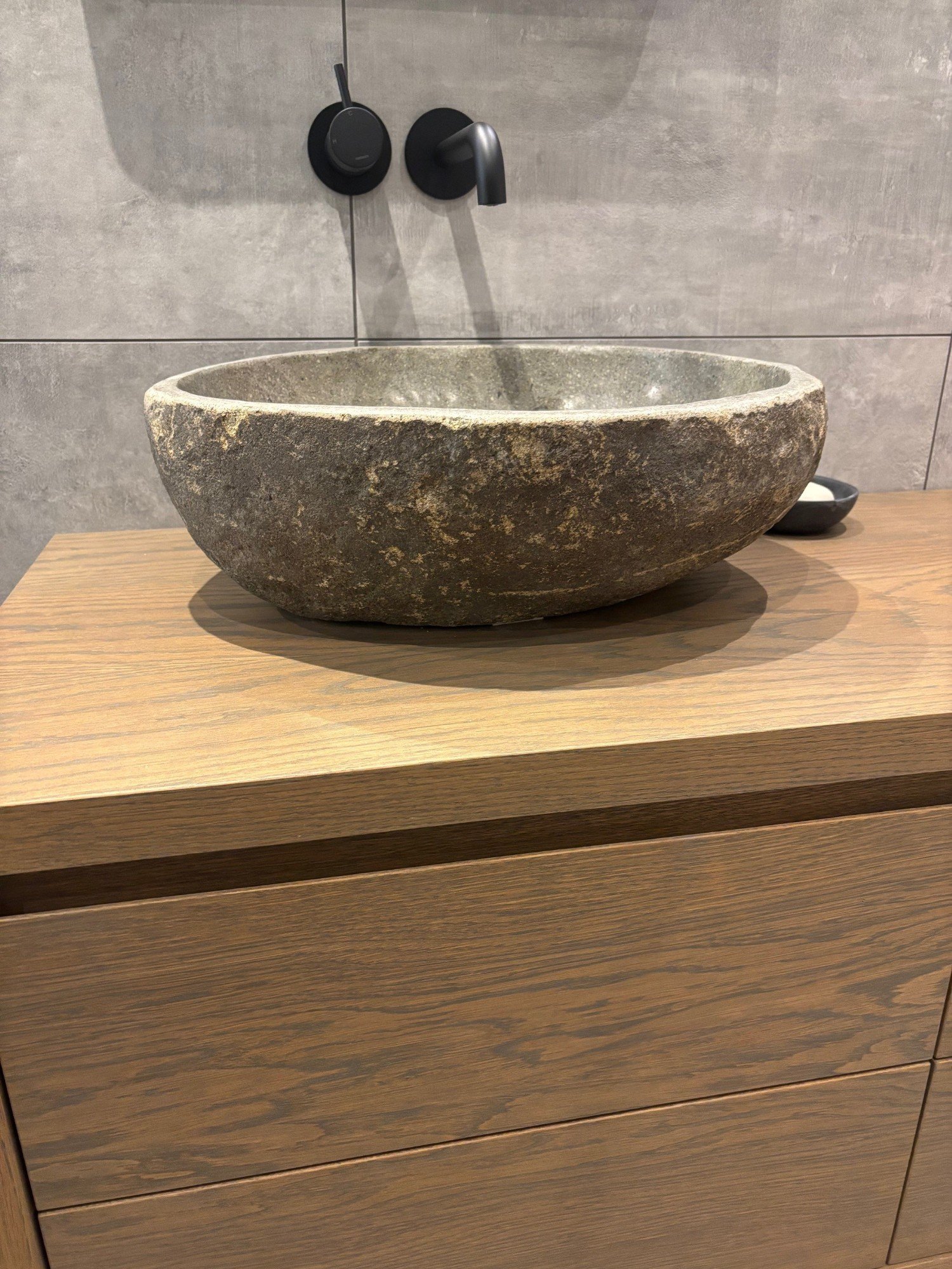 Leff handgemaakt badmeubel met opzetkom