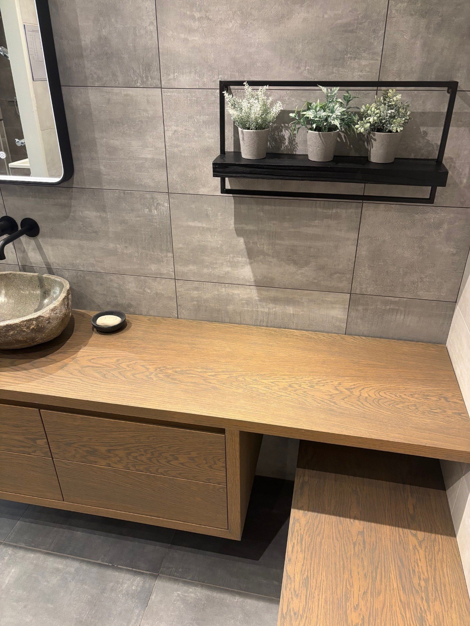 Leff handgemaakt badmeubel met opzetkom